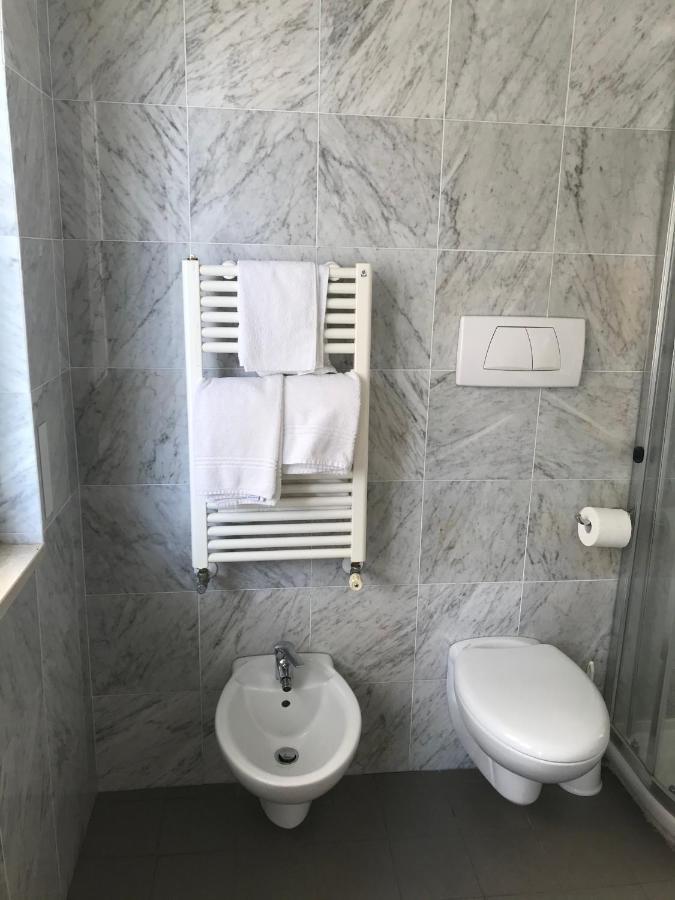 Single Room,996022903:JPEG