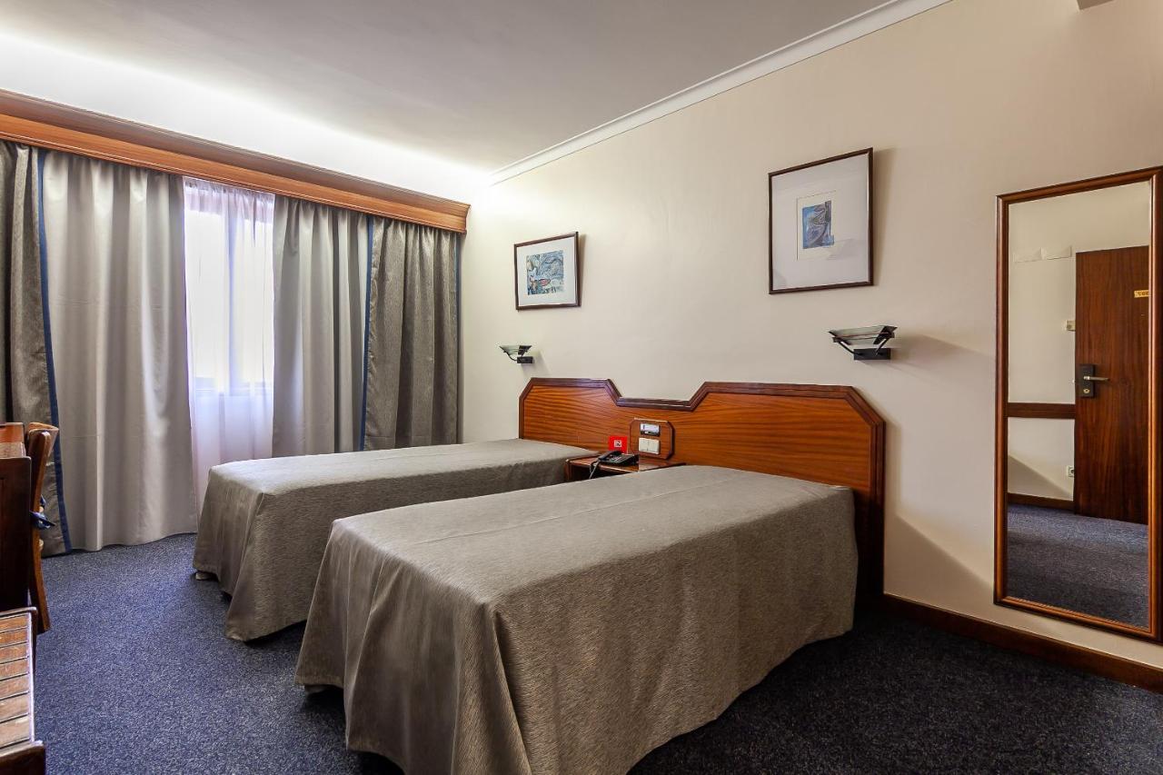 Single Room,996778267:JPEG