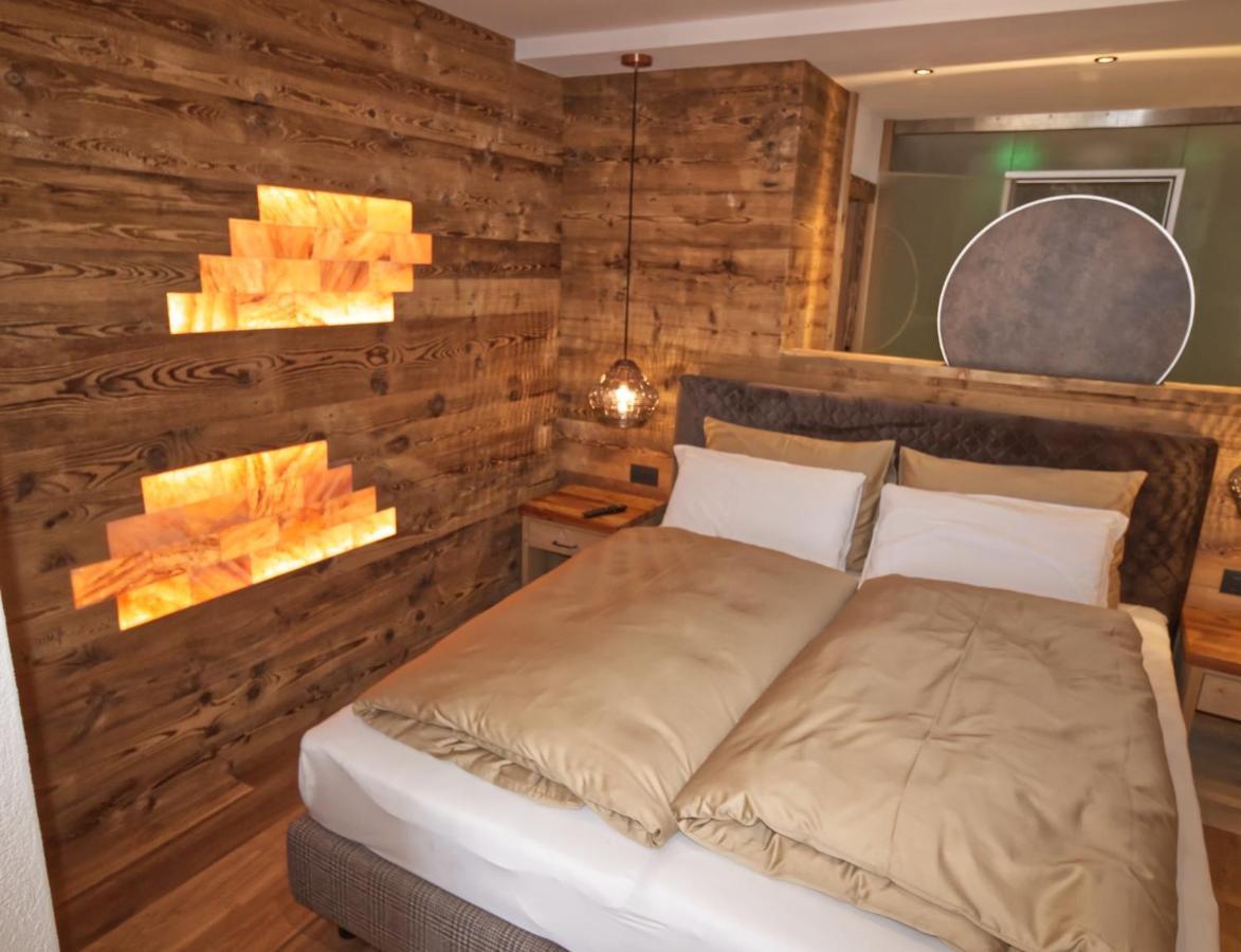 Suite Balcony,1012946137:JPEG