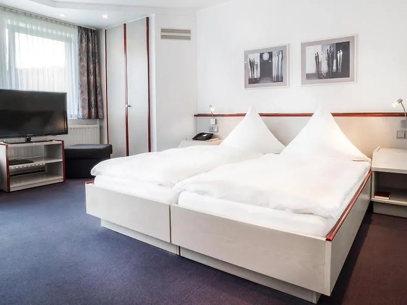 Hennedamm Hotel-1