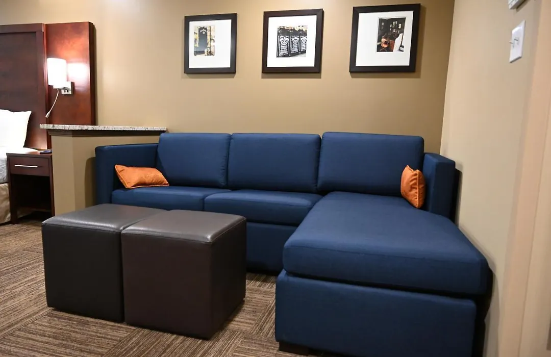 Giles Hotel Inn And Suites-1