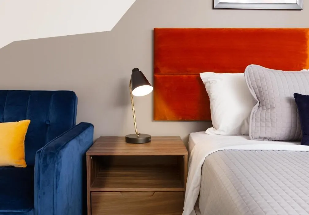 4411 Inn & Suites-1