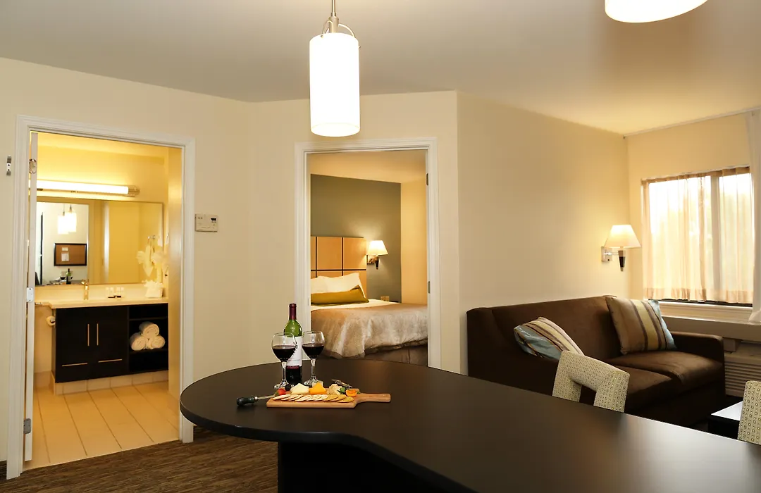 Candlewood Suites East Lansing By Ihg-1