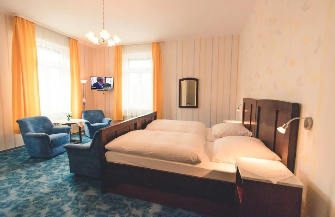 Rheinhotel Starkenburger Hof-1