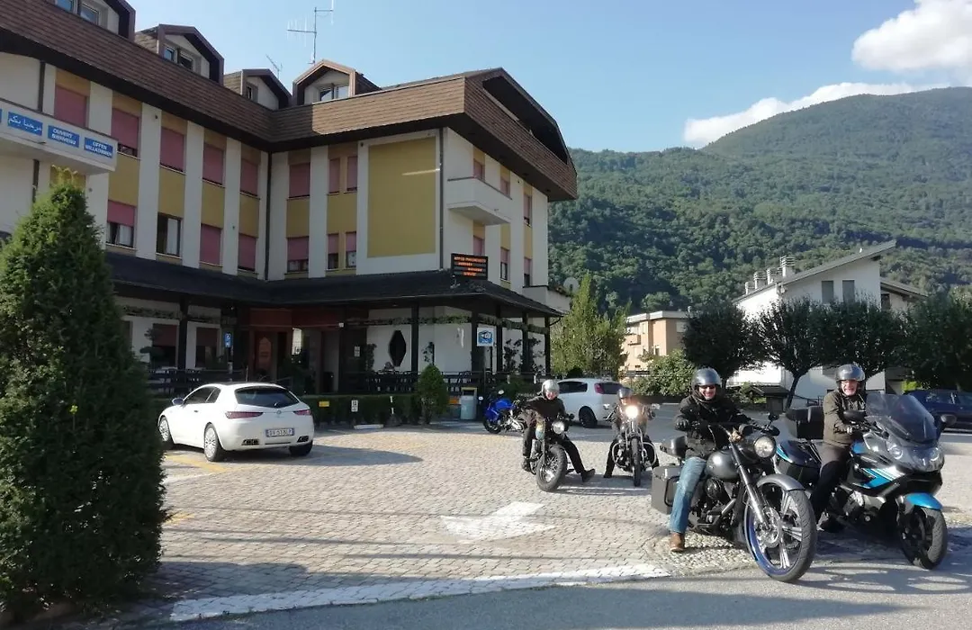 Hotel Rezia Valtellina-1