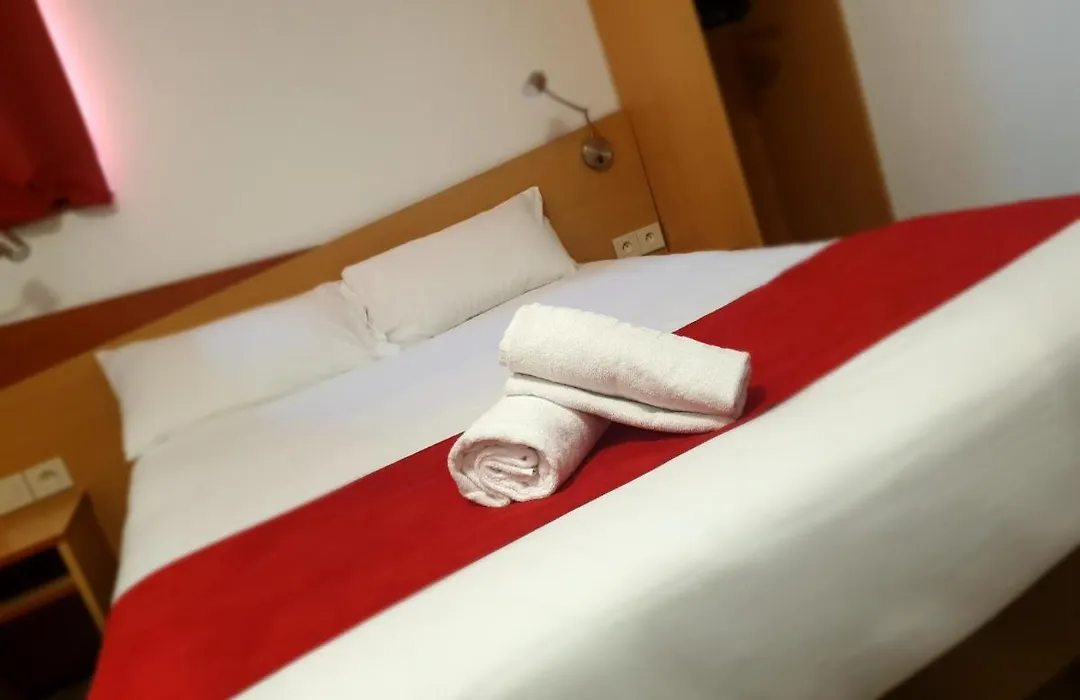 Brit Hotel Toulon - La Valette-1