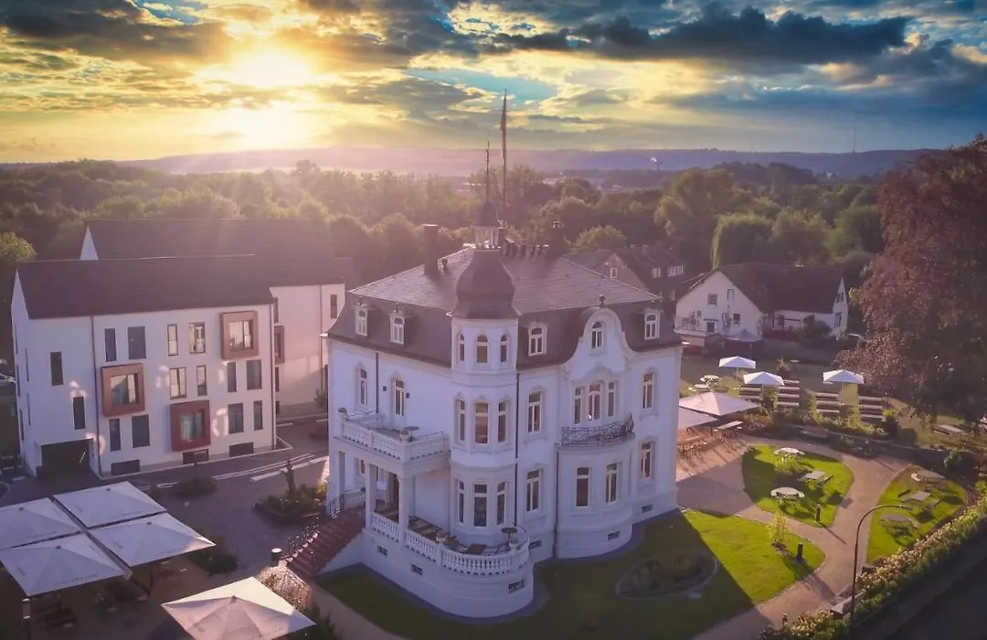 Hotel Villa Raab-1