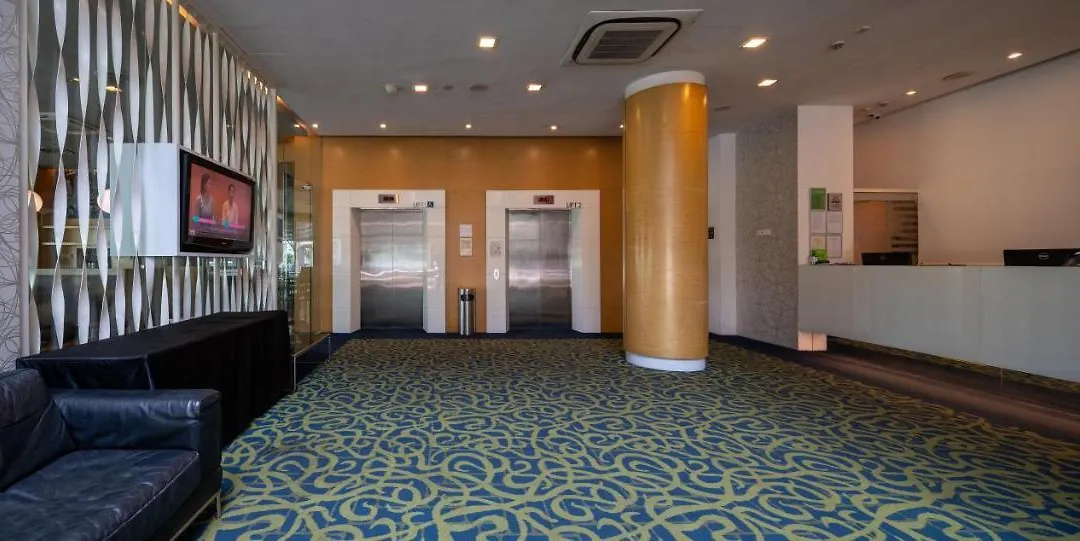 Aqueen Hotel Lavender-1