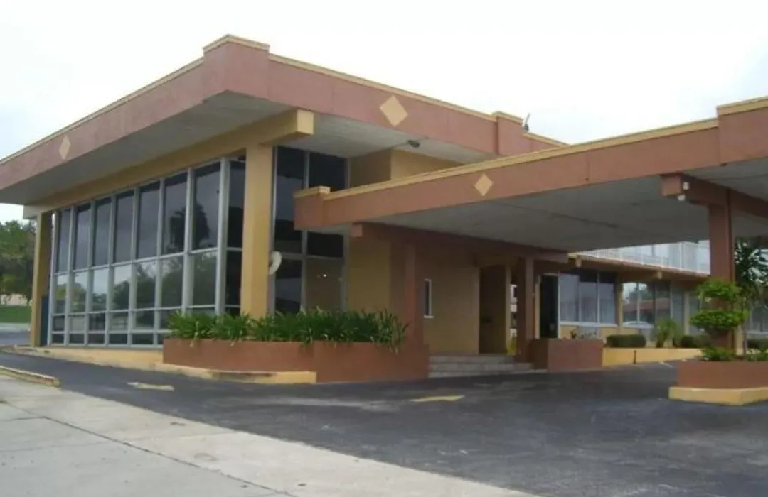 America'S Best Inn & Suites-Lakeland-1