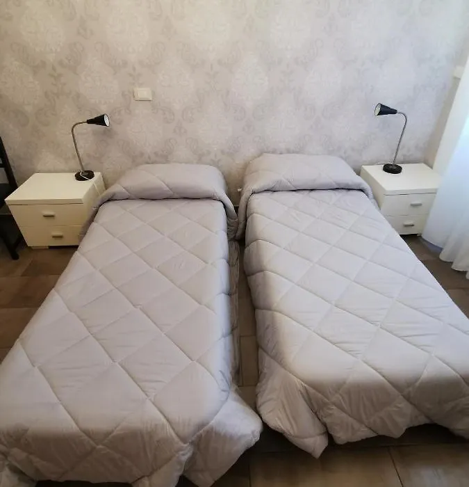 Bed And Breakfast Piramide-1