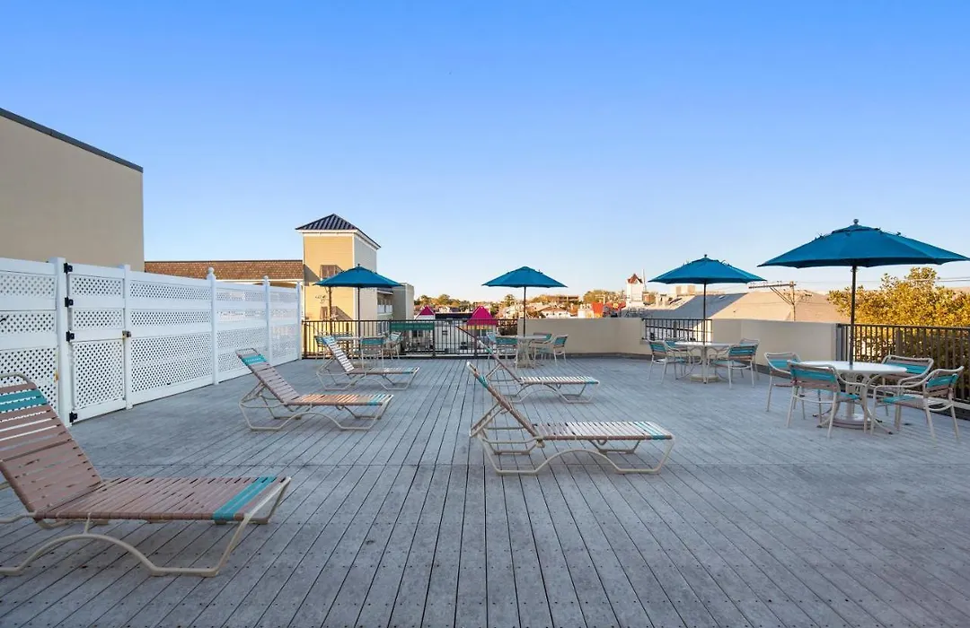 Brighton Suites Hotel-1