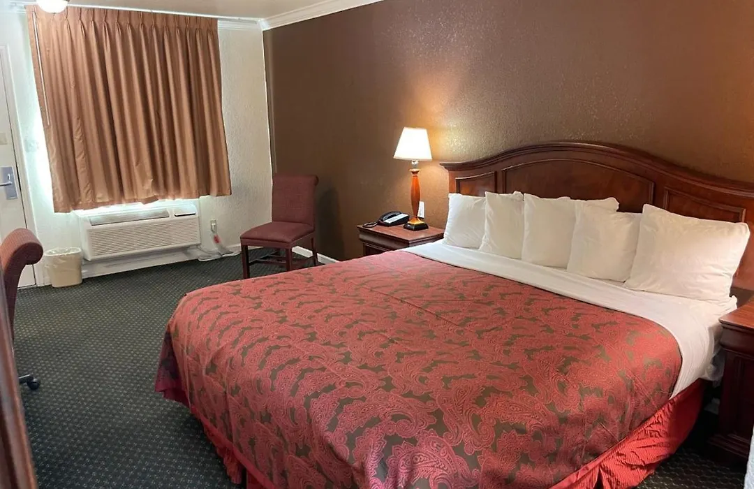 1St Interstate Inn-1