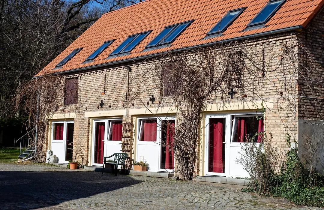 Landhof Potsdam-1