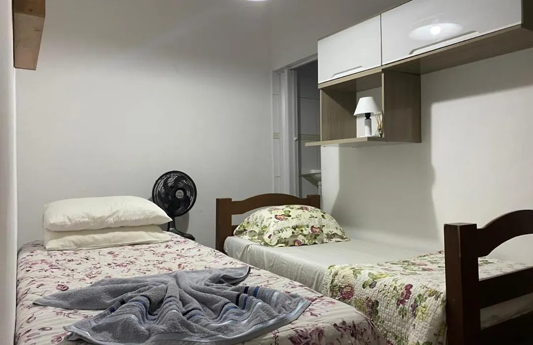 Hostel Gru Economico Com Quartos Individuais E Translado-1