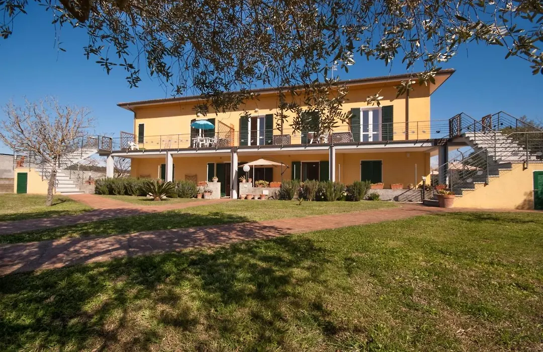 Appartamenti Gli Olmi-1