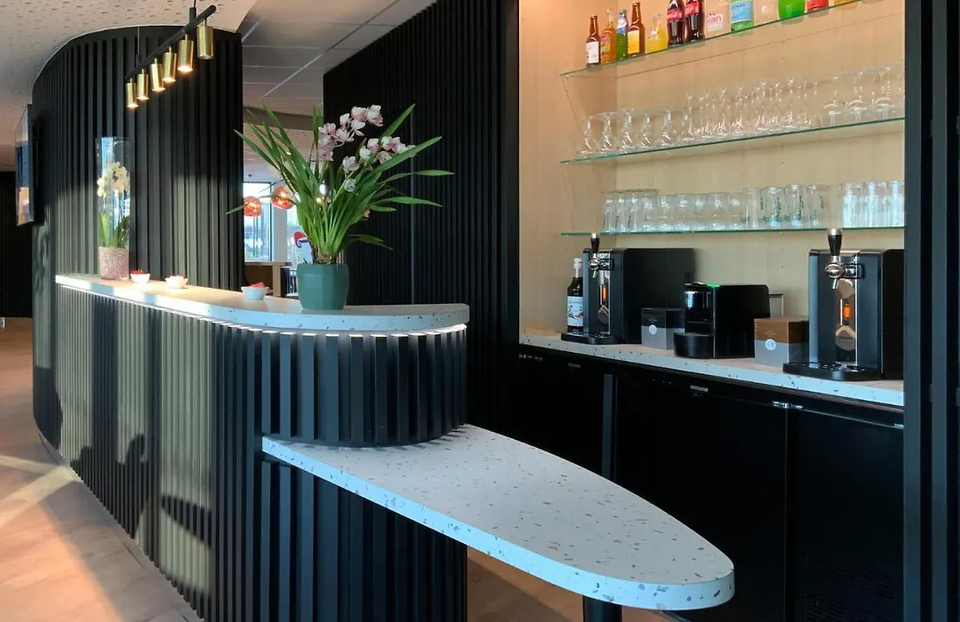 Hôtel Akena Troyes - La Chapelle St-Luc-1