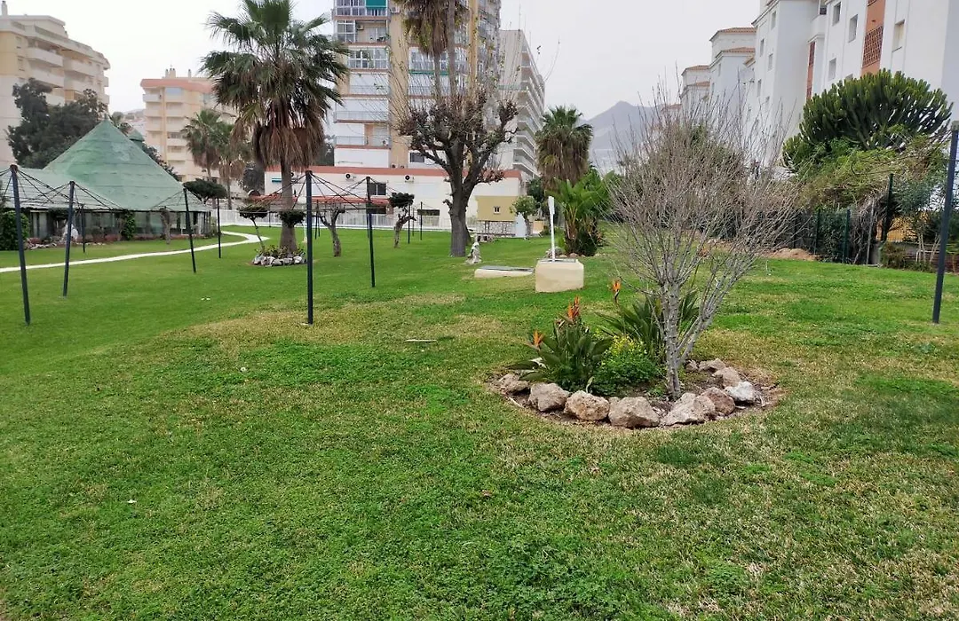 Benalmadena ,apartamento-Estudio primera Línea de Playa-1