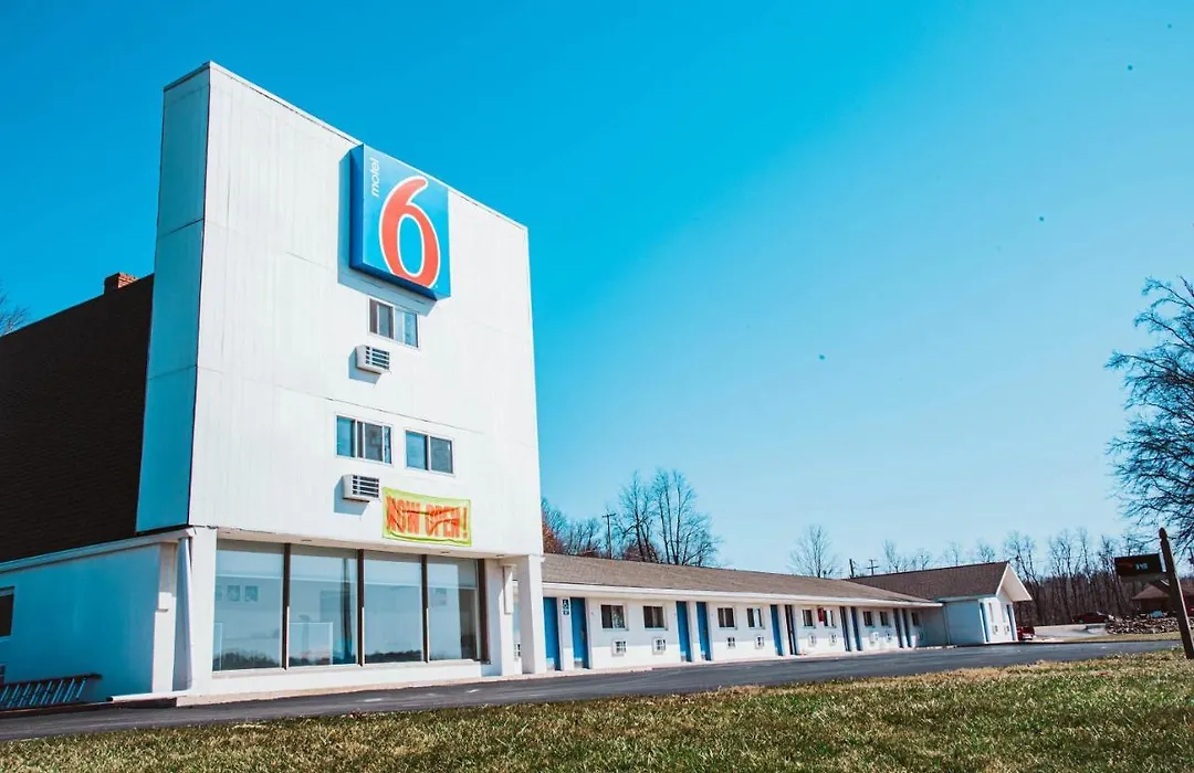 Motel 6 Bellville, Oh-1