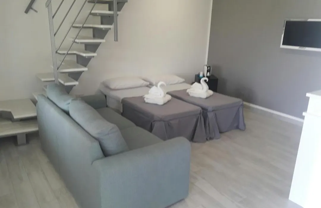 White Club Residence-1