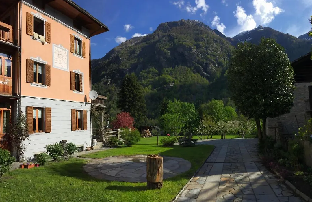 Tre Alberi Liberi-1