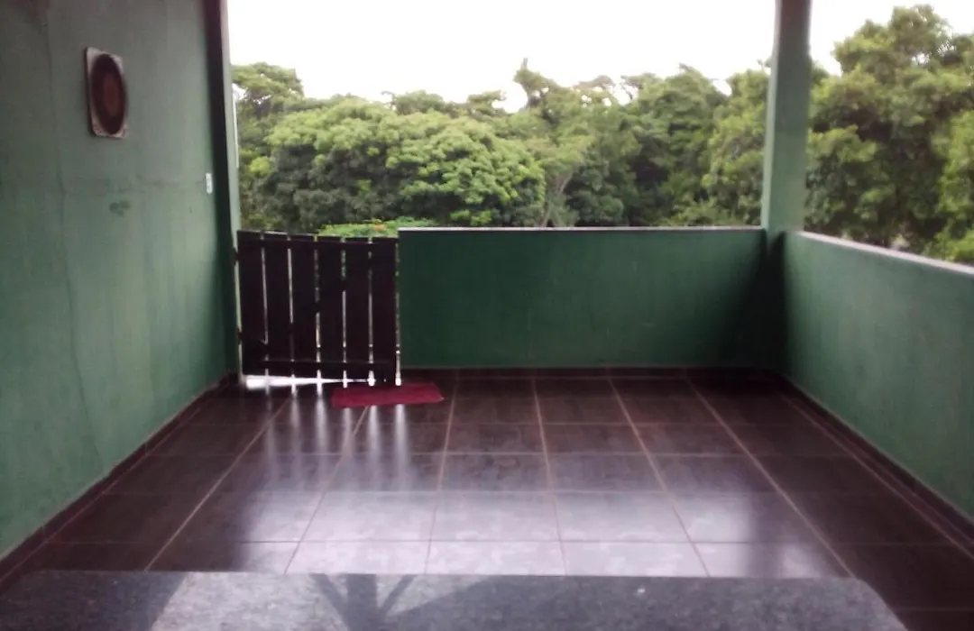 F2Xs Guest House-1