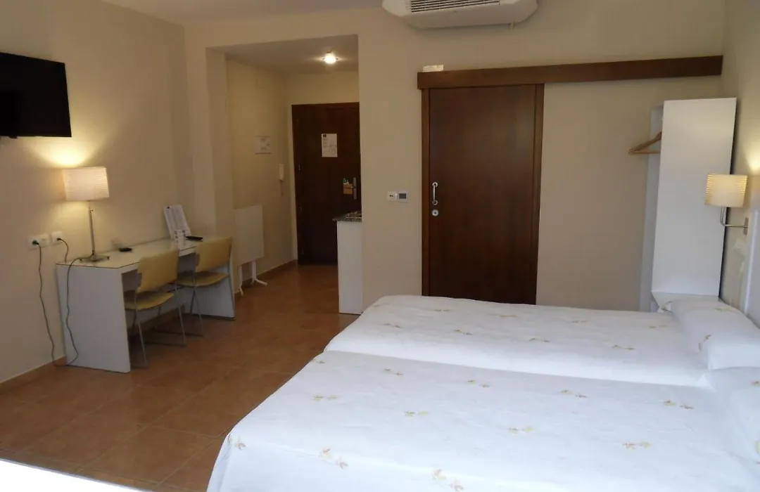 Hostal El Estudio-1