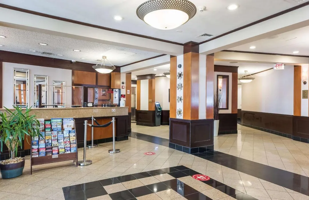 Clarion Hotel & Suites-1