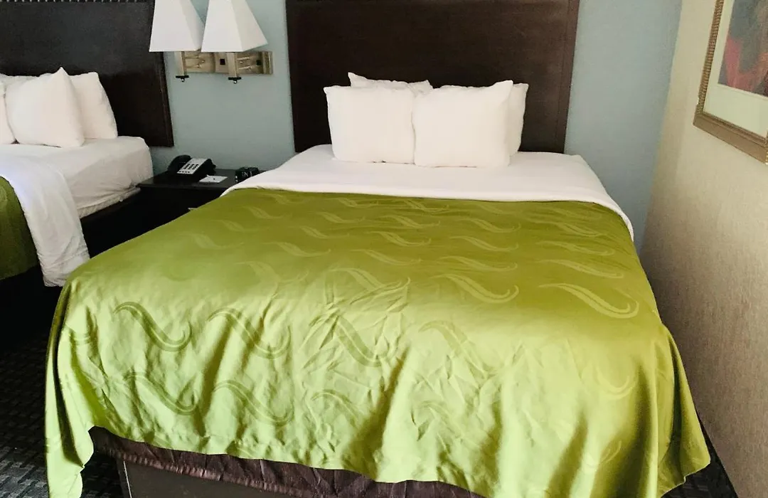 Quality Inn & Suites Miramar Beach-1
