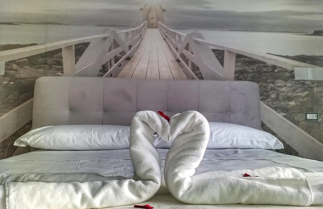 Clipper Suite-1
