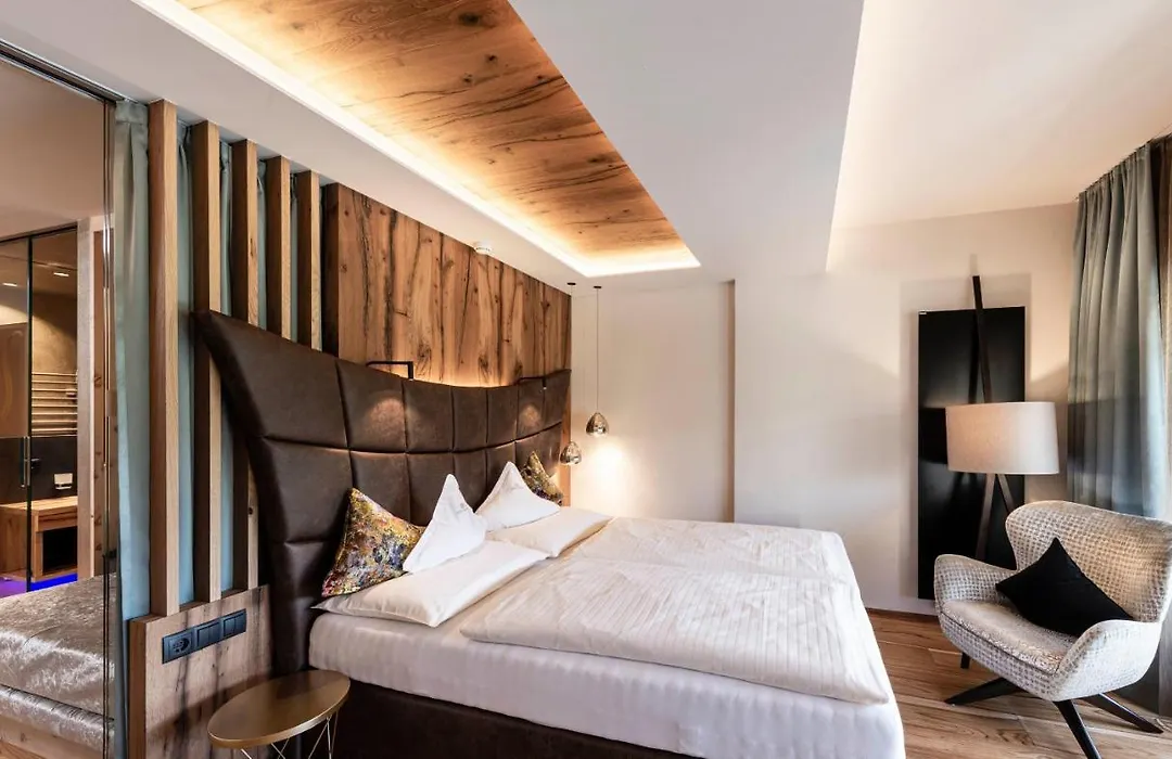 Hotel Santner Alpine Sport & Relax-1