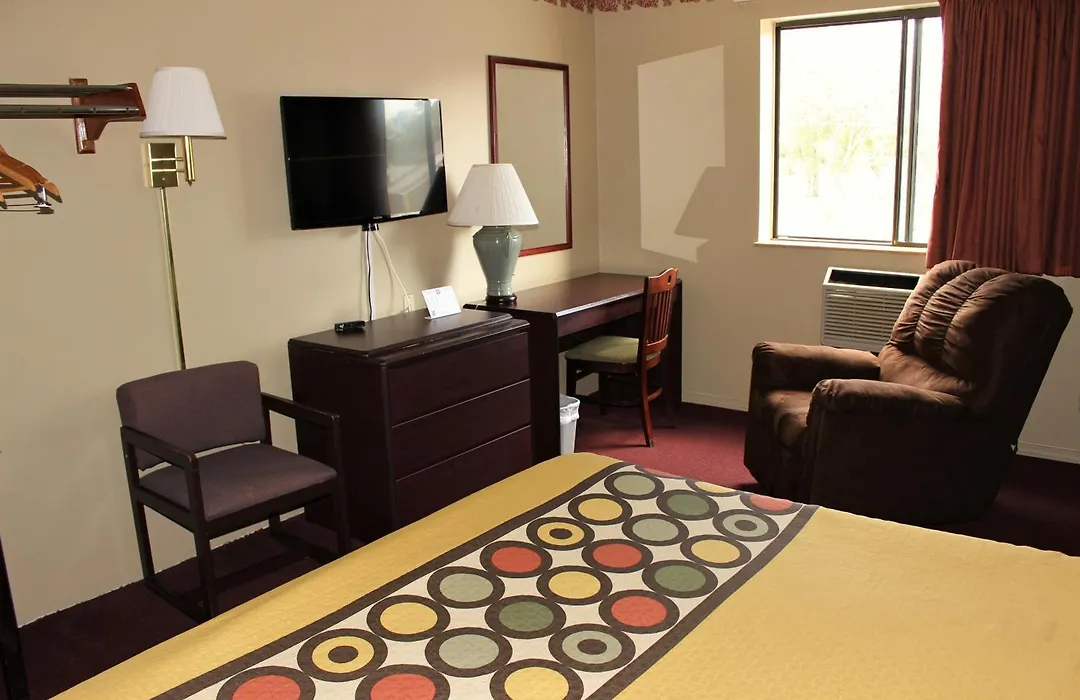 Knights Inn Albany-1