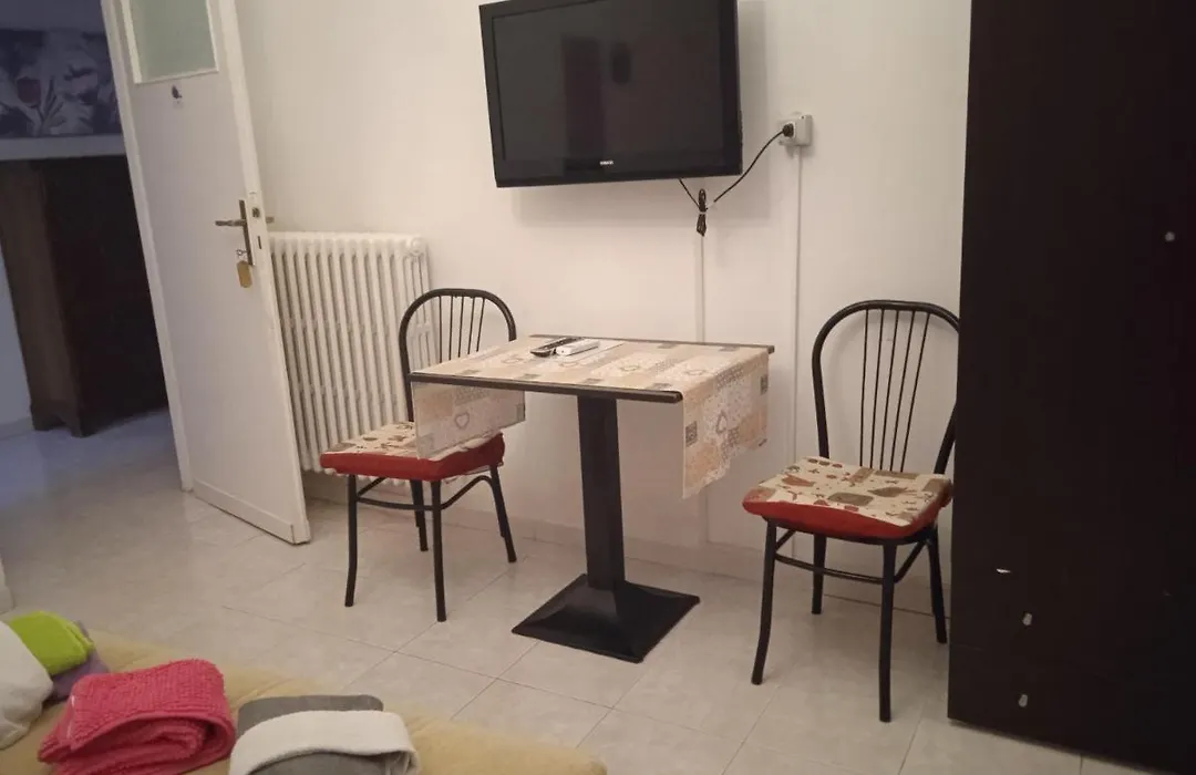 I Tre Leoni Affittacamere-1