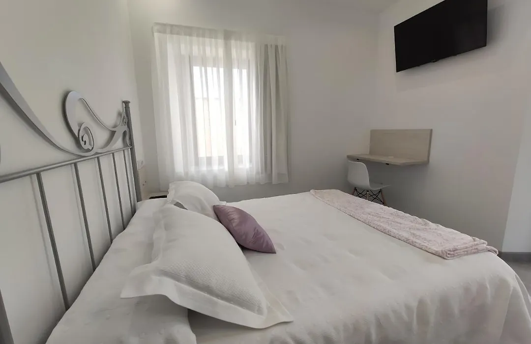Hostal Oleo Auto Check-In-1