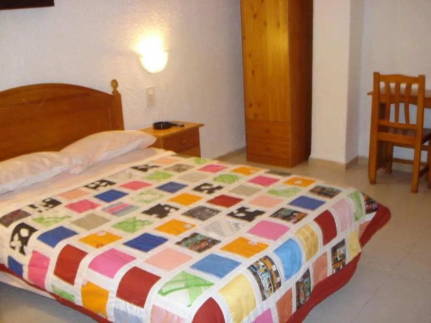 Hostal La Barraca-1