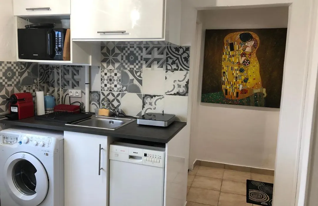 Room In House Near Lycee International St Germain En Laye-1