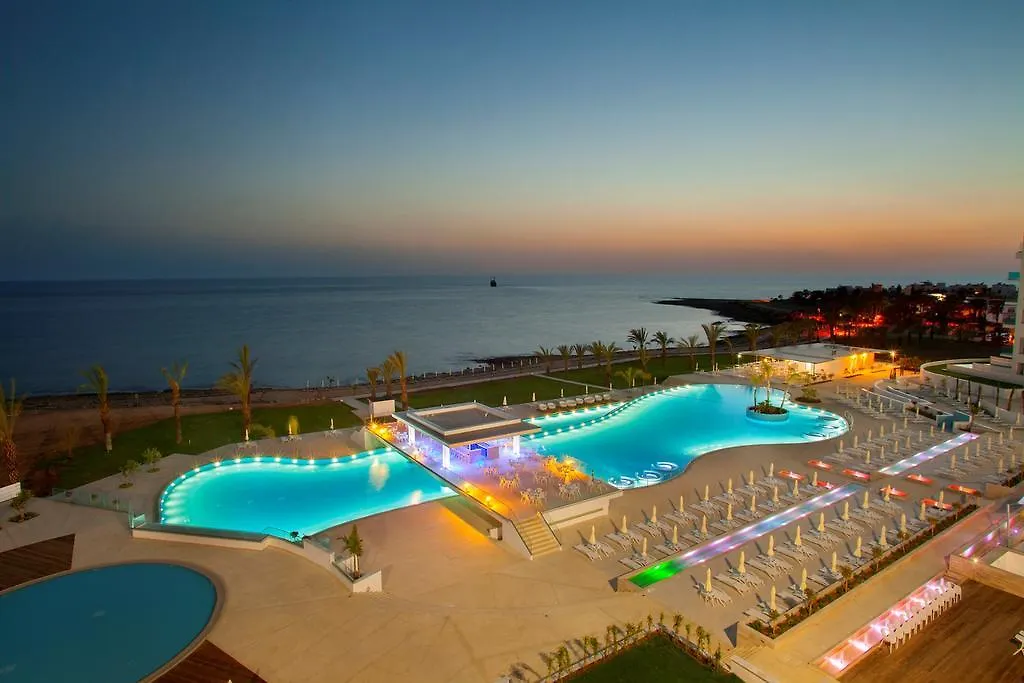King Evelthon Beach Hotel & Resort-1