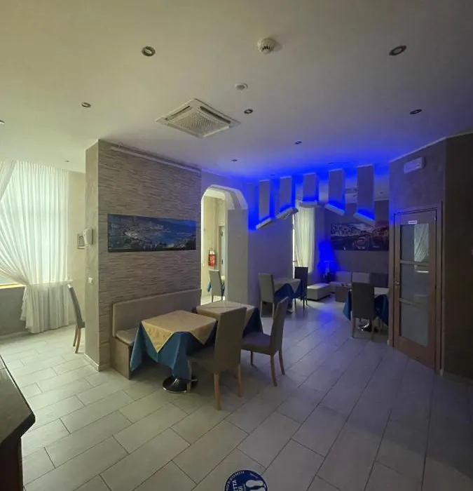 Hotel Montecarlo-1