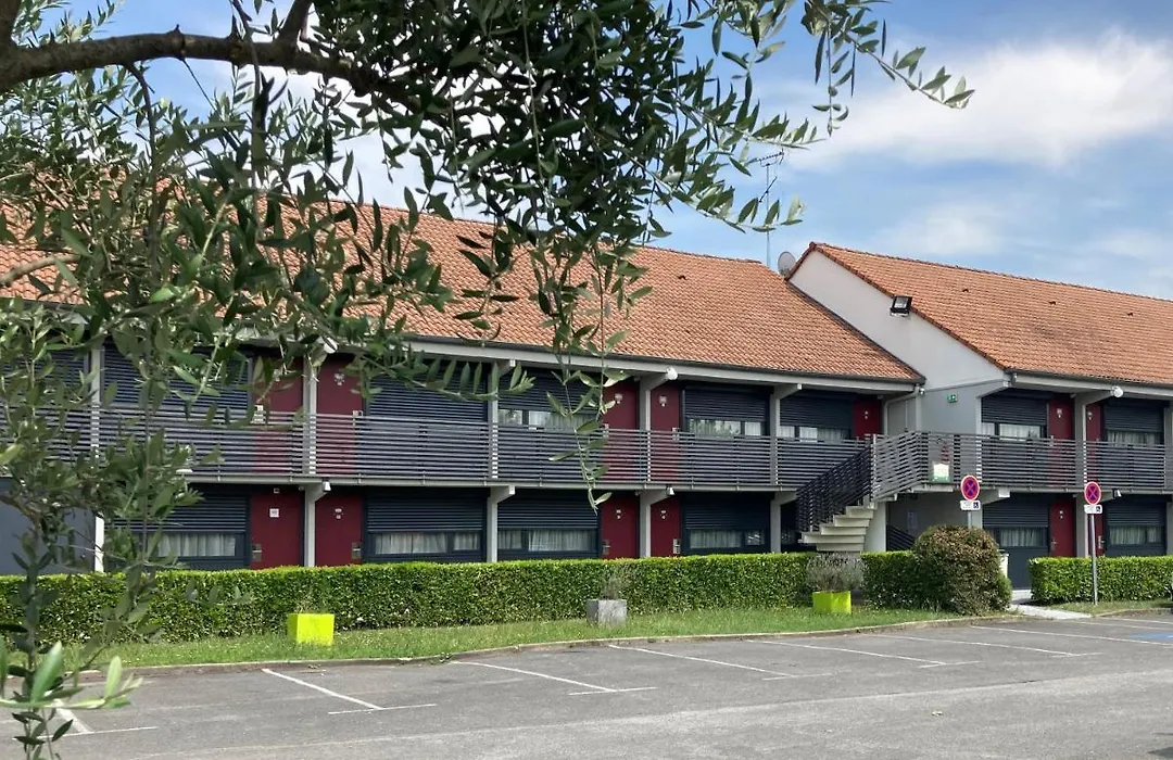 Hôtel Le Cyrano Bergerac-1
