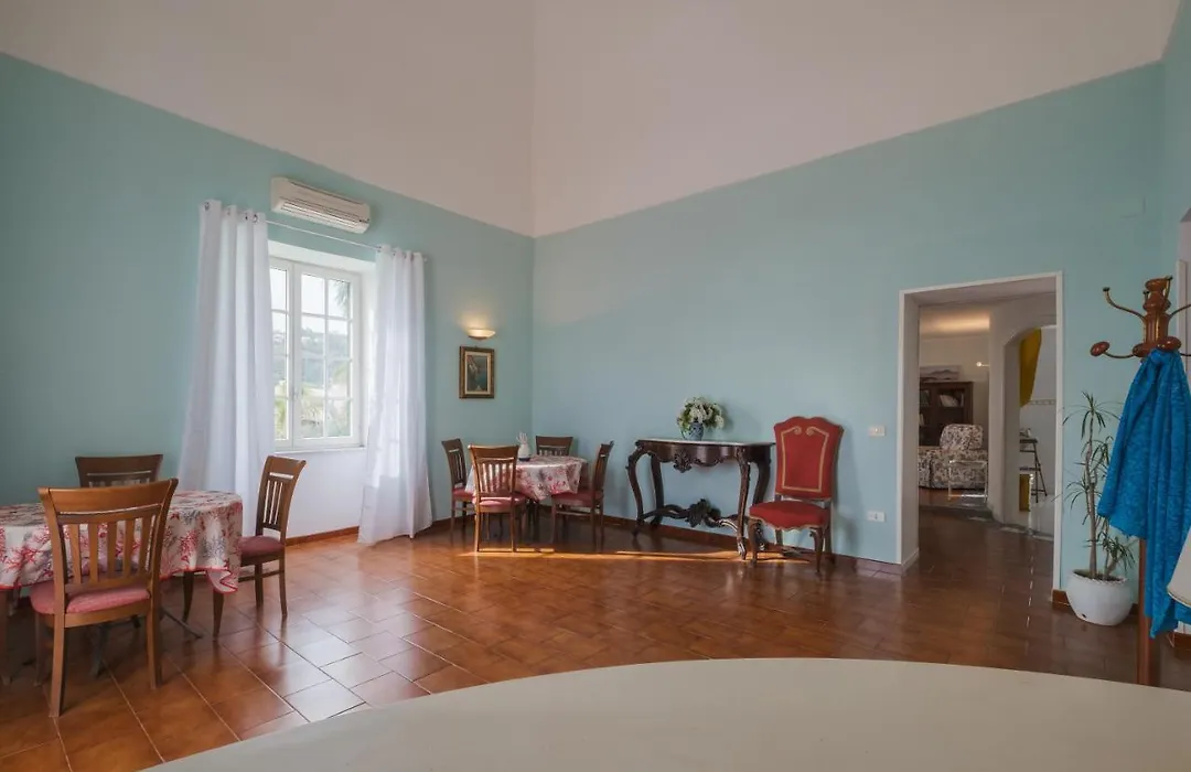 Borgo Blu-1