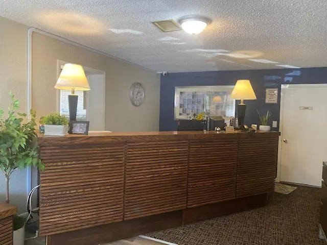 Andy Griffith Parkway Inn-1