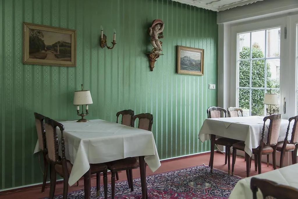 Hotel Zum Alten Brunnen-1