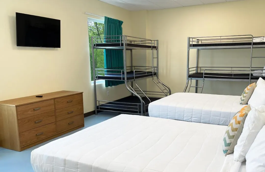Travelodge By Wyndham Panama City Beach / Beachfront-1