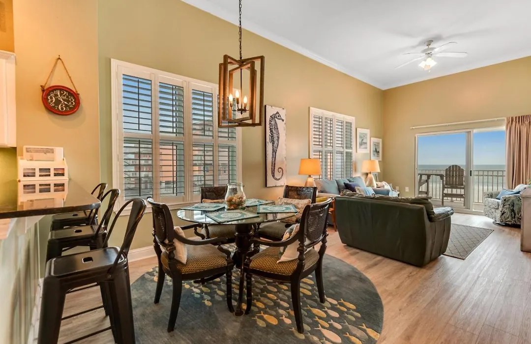 Crystal Shores #201-1