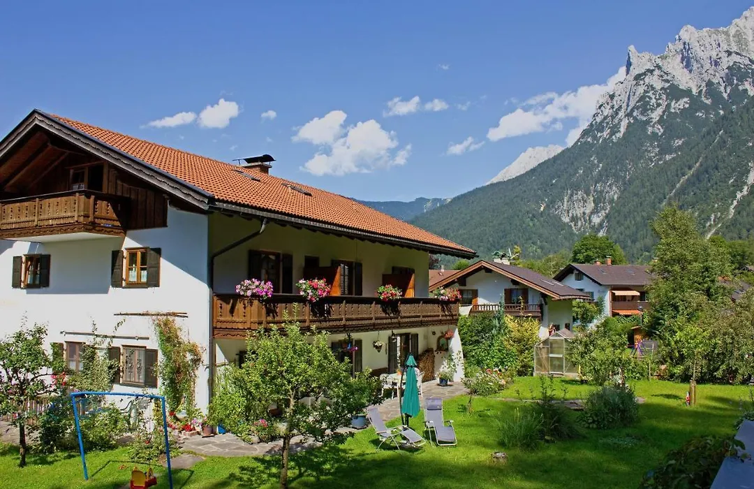 Gästehaus Kurparkfrieden-1