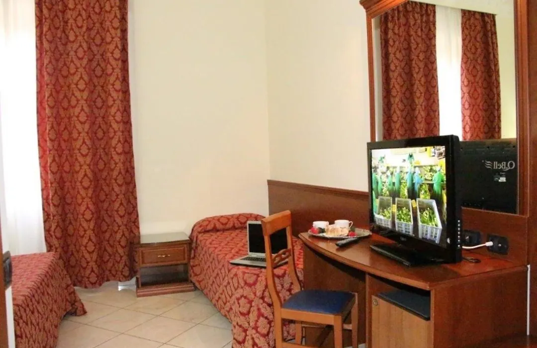 Hotel Mirage-1