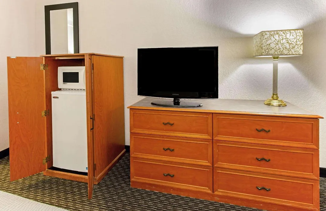 La Quinta Inn By Wyndham Santa Fe-1