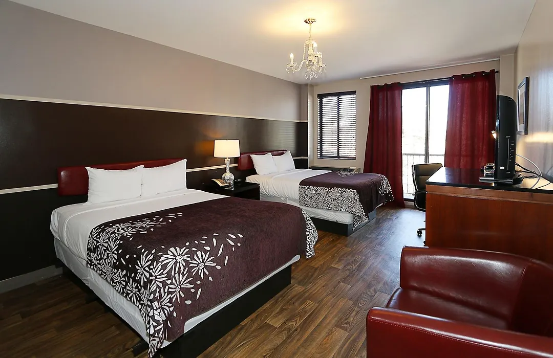 Hotel Vetiver / Manhattan Skyline-1