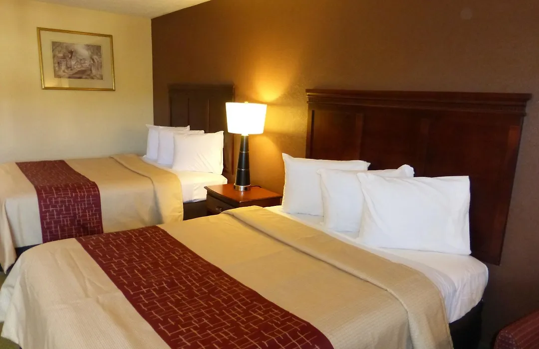 Red Roof Inn & Suites Cleveland, Tn-1
