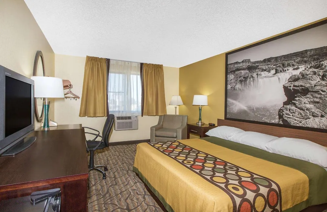 Super 8 By Wyndham Nampa-1