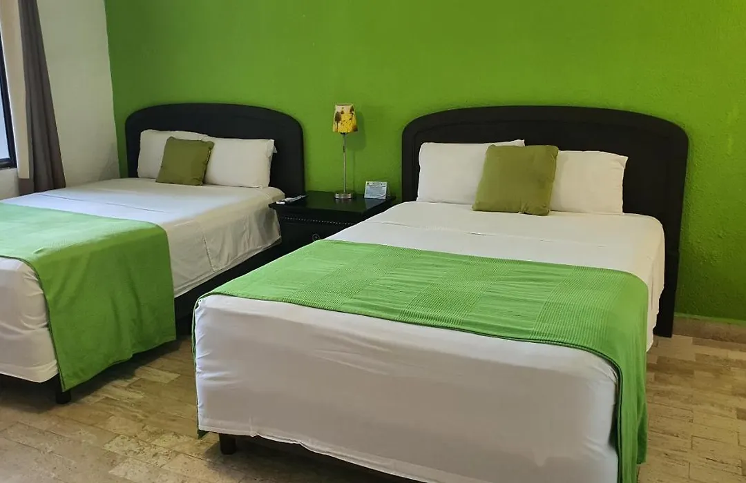 Nirvana Hotel - Cancun Hotel Zone-1